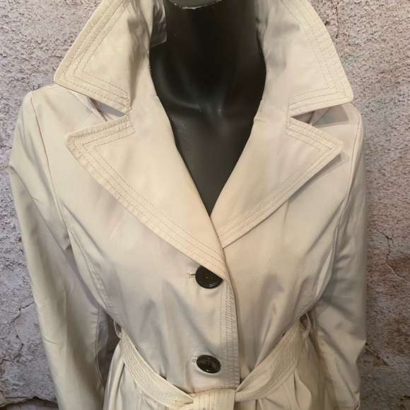 Esprit Vanilla Belted Hooded Spring Rain Jacket - Picture 3 of 10